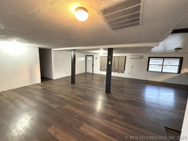 203 W Hanover, Hoyt, OK 74472