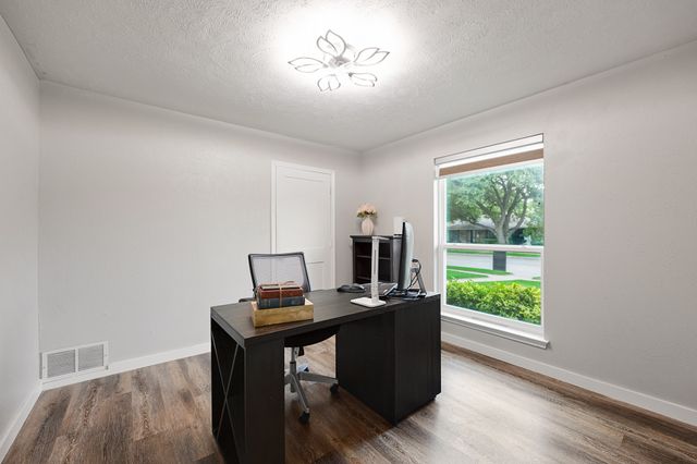 1904 Ports O Call Drive, Plano, TX 75075