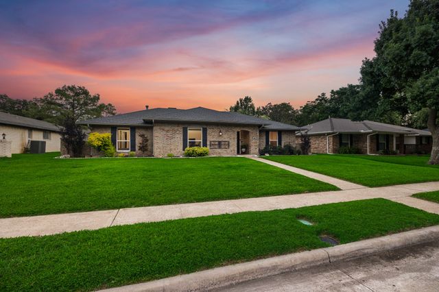 1904 Ports O Call Drive, Plano, TX 75075