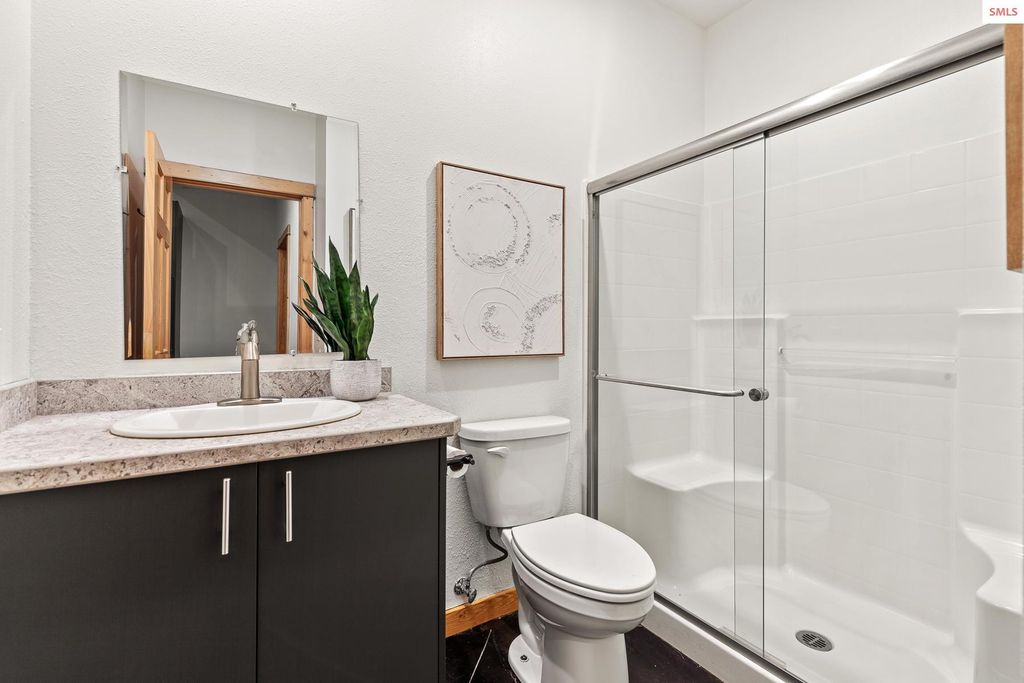 672 Hopkins Road, Sandpoint, ID 83864 photo 23