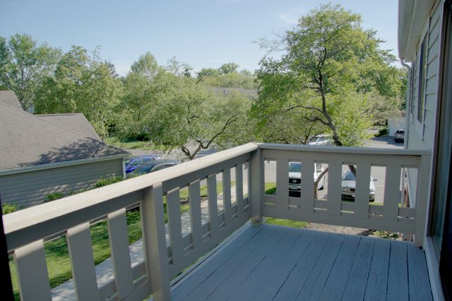 299 Pembridge Lane D2, Schaumburg, IL 60193