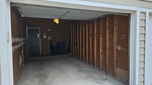 299 Pembridge Lane D2, Schaumburg, IL 60193