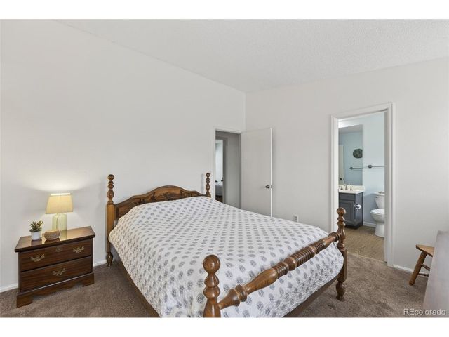 18231 E Crestline Cir, Centennial, CO 80015