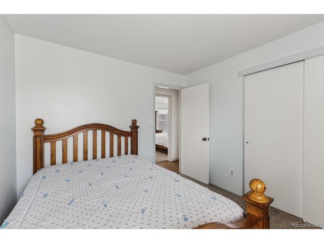 18231 E Crestline Cir, Centennial, CO 80015