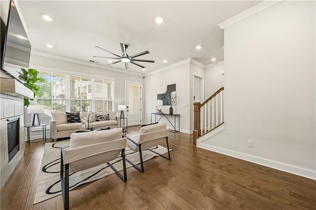 1053 Harvest Park Lane, Suwanee, GA 30024