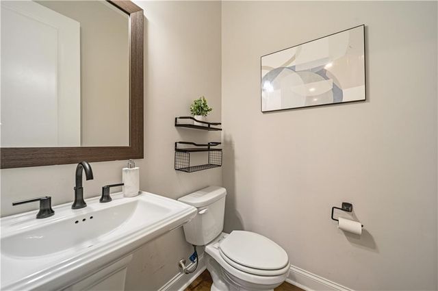 1053 Harvest Park Lane, Suwanee, GA 30024