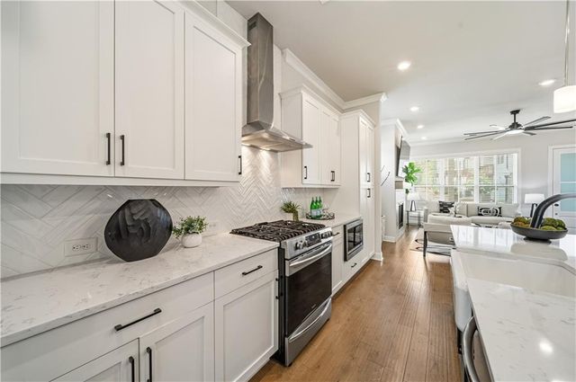 1053 Harvest Park Lane, Suwanee, GA 30024