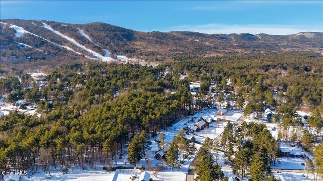 23 Revere Road, Queensbury, NY 12804