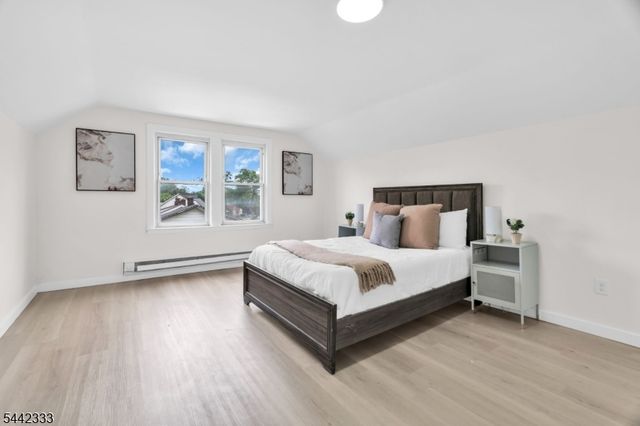 240 W End Ave, Newark City, NJ 07106