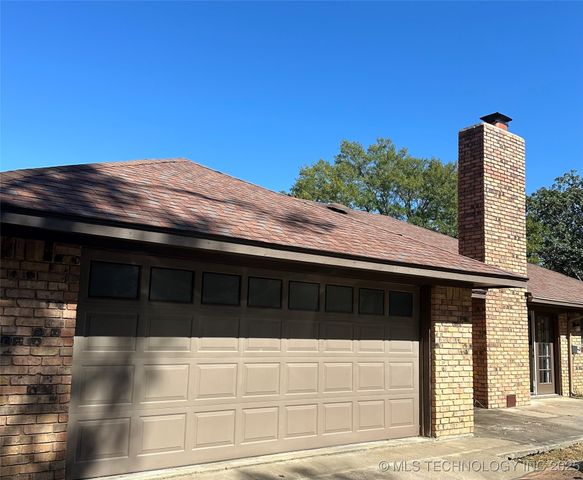 921 Gail Farrell, Durant, OK 74701