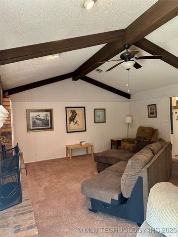 921 Gail Farrell, Durant, OK 74701