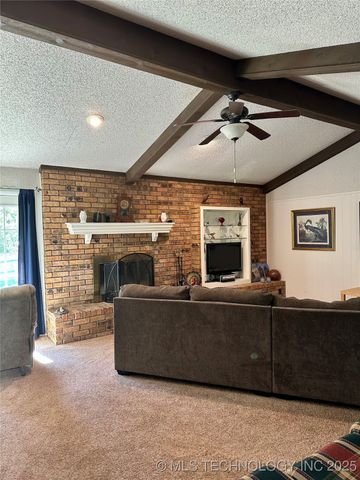 921 Gail Farrell, Durant, OK 74701