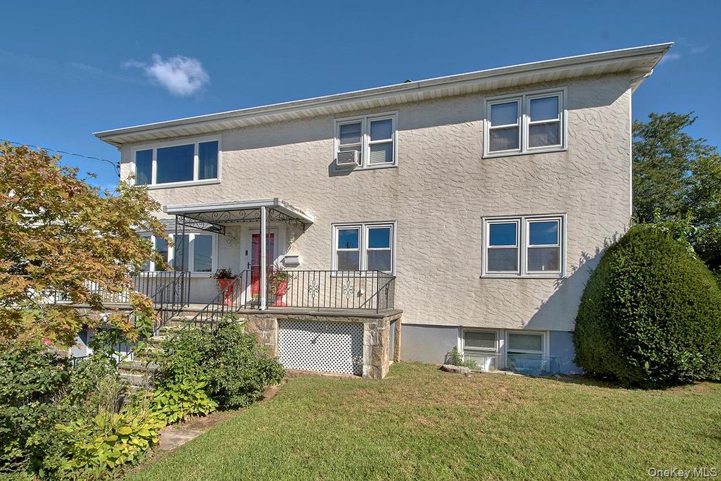 28 Beechwood Avenue, West Harrison, NY 10604