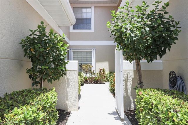 5145 Cobble Creek CT G202, Naples, FL 34110