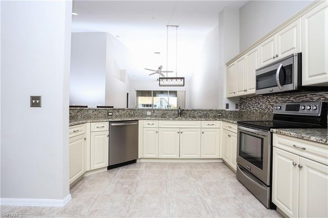 5145 Cobble Creek CT G202, Naples, FL 34110
