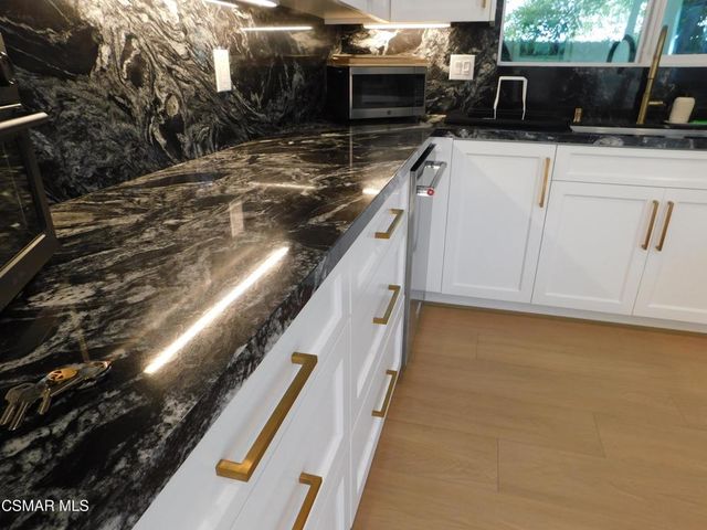 30024 Quail Run Drive, Agoura Hills, CA 91301