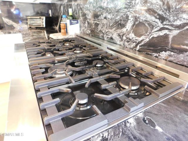 30024 Quail Run Drive, Agoura Hills, CA 91301