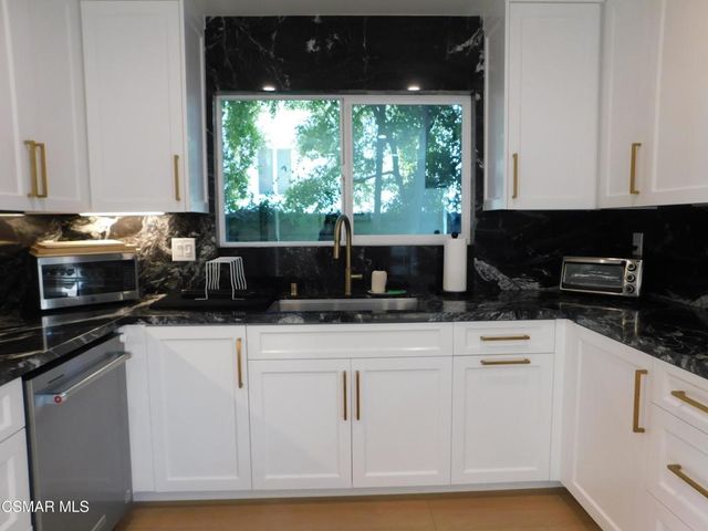 30024 Quail Run Drive, Agoura Hills, CA 91301