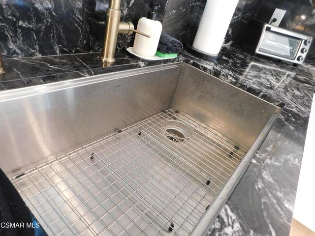 30024 Quail Run Drive, Agoura Hills, CA 91301