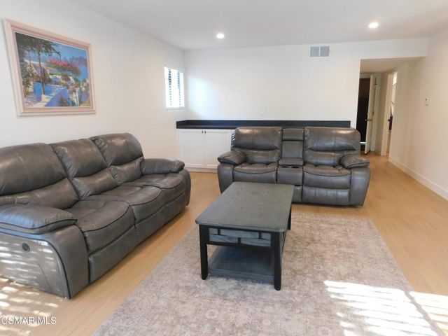 30024 Quail Run Drive, Agoura Hills, CA 91301