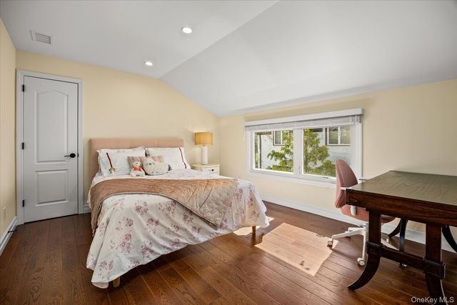 45 Tain Drive, Great Neck, NY 11021