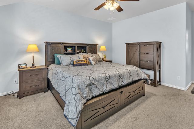 316 Valley Drive, Aubrey, TX 76227