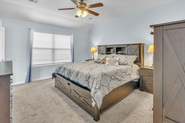 316 Valley Drive, Aubrey, TX 76227