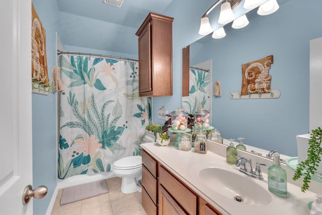 316 Valley Drive, Aubrey, TX 76227