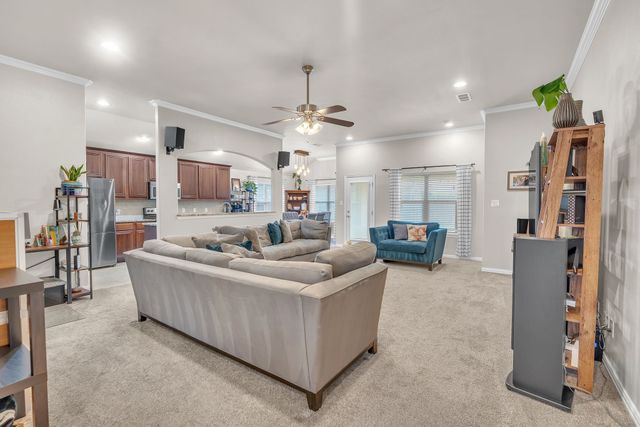 316 Valley Drive, Aubrey, TX 76227