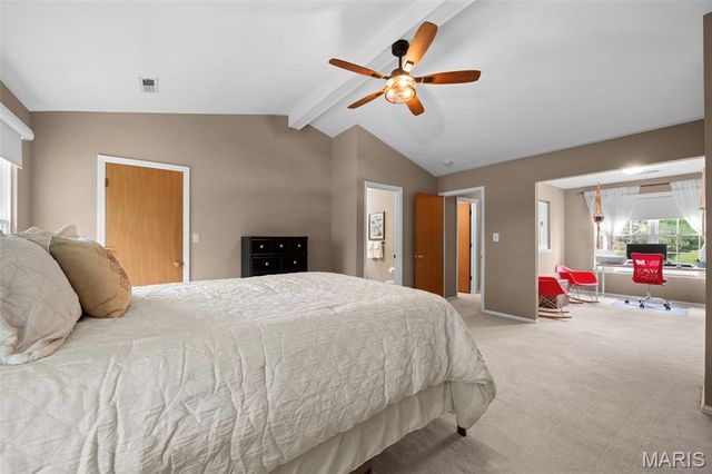 11980 Autumn Lakes Drive, Maryland Heights, MO 63043