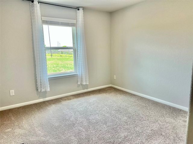 6554 Marsh LN, Buda, TX 78610