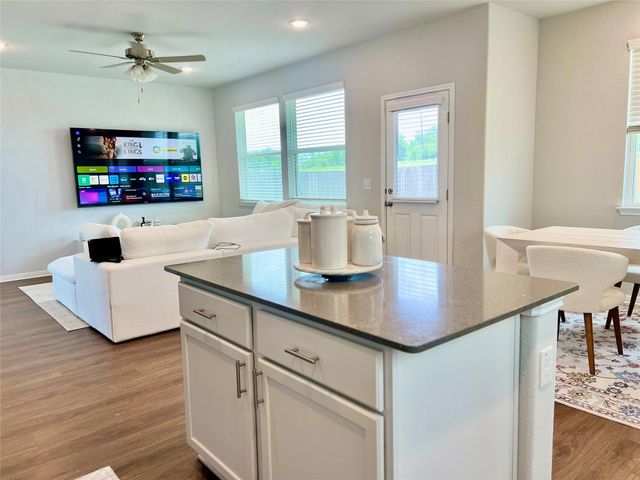 6554 Marsh LN, Buda, TX 78610