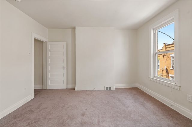 23 Edith Pl, Oakland, PA 15213