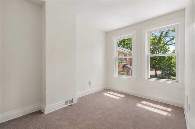 23 Edith Pl, Oakland, PA 15213