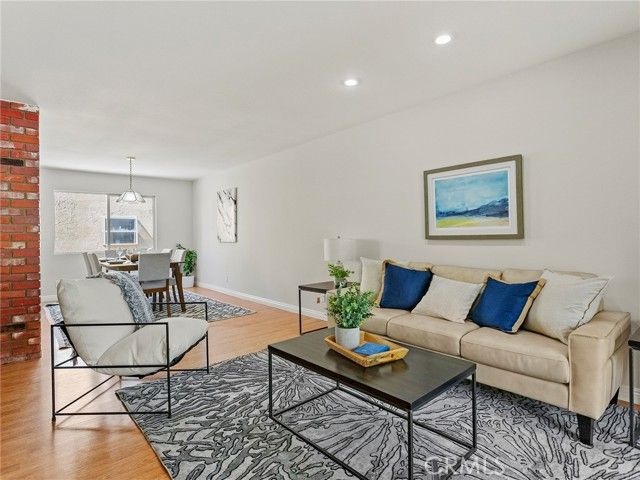 9531 Via Ricardo, Sun Valley (los Angeles), CA 91504