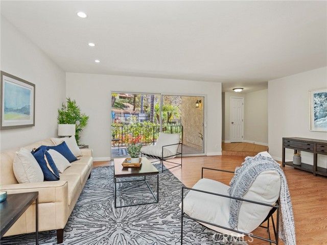 9531 Via Ricardo, Sun Valley (los Angeles), CA 91504