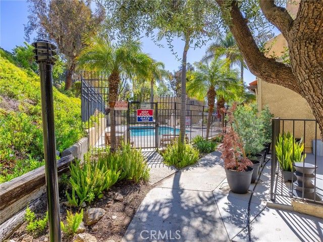 9531 Via Ricardo, Sun Valley (los Angeles), CA 91504