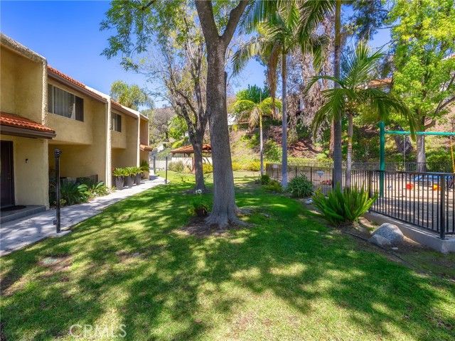 9531 Via Ricardo, Sun Valley (los Angeles), CA 91504