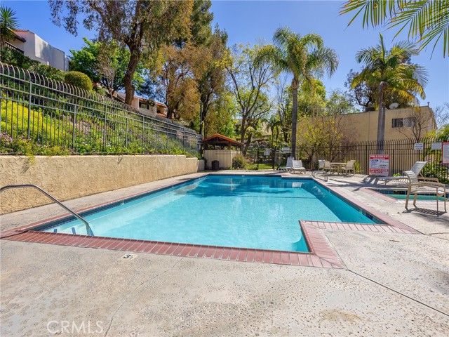 9531 Via Ricardo, Sun Valley (los Angeles), CA 91504