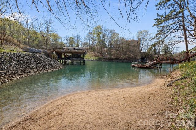 9067 Tulagi Court, Fort Mill, SC 29708