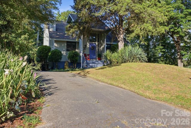 9067 Tulagi Court, Fort Mill, SC 29708