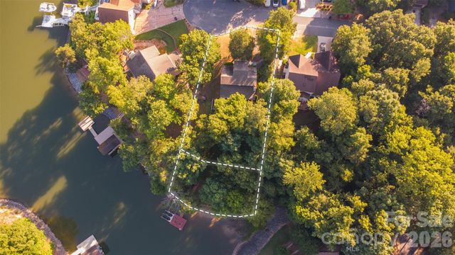 9067 Tulagi Court, Fort Mill, SC 29708