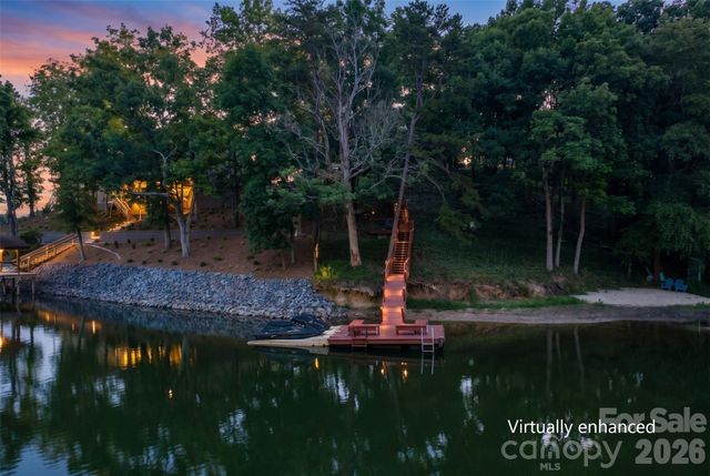 9067 Tulagi Court, Fort Mill, SC 29708