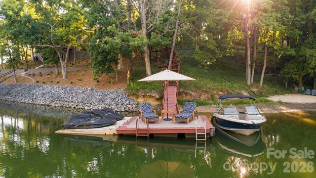 9067 Tulagi Court, Fort Mill, SC 29708