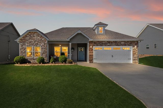 307 Franklin Circle, Fort Oglethorpe, GA 30742