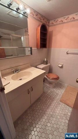 560 Cross Street 217, Harrison, NJ 07029