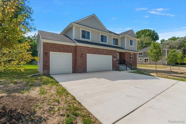 47515 Vanker Avenue, Shelby Charter Township, MI 48317
