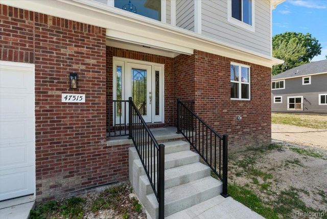 47515 Vanker Avenue, Shelby Charter Township, MI 48317