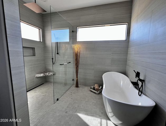 37433 N 15TH Avenue, Phoenix, AZ 85086