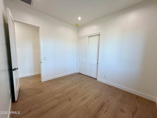 37433 N 15TH Avenue, Phoenix, AZ 85086